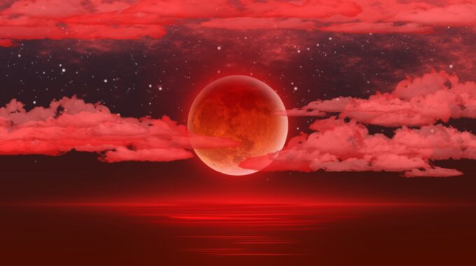 Bloody,Moonlight,Night,With,Sea